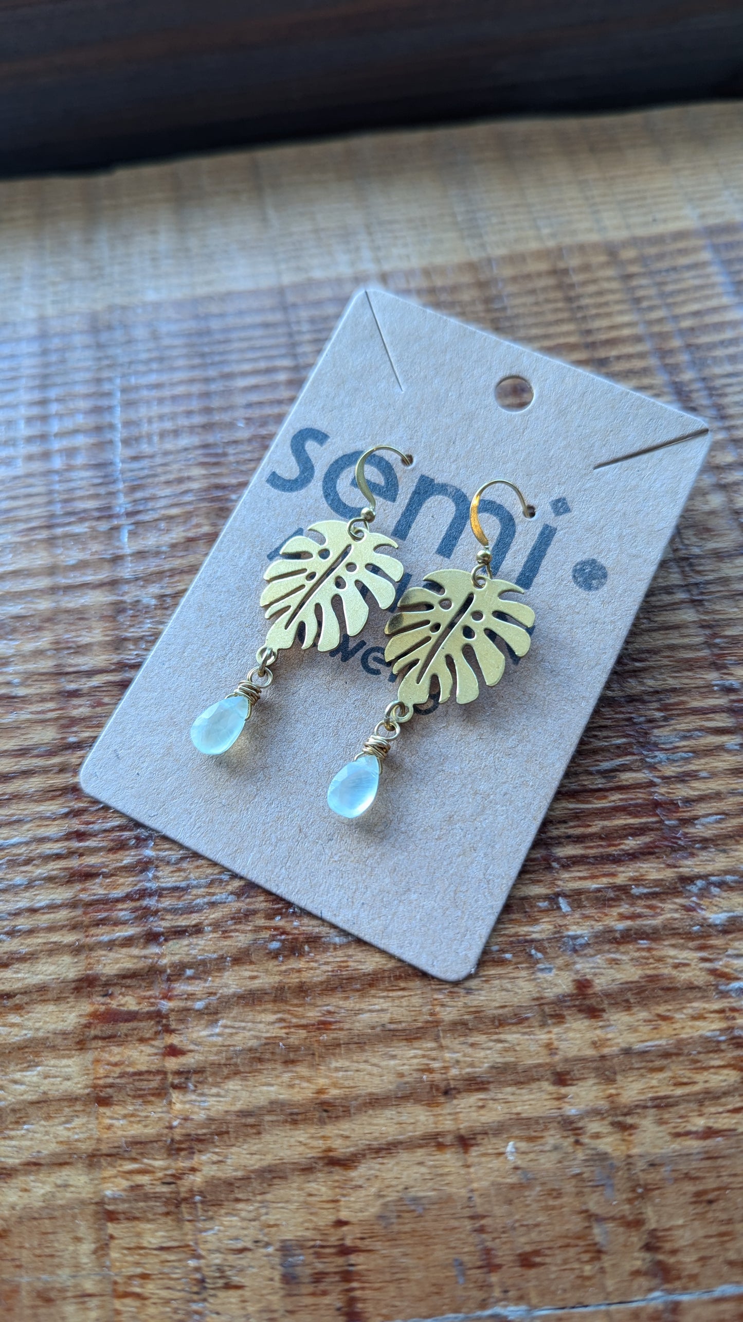 semi•ARTISAN Jewelry Subscription